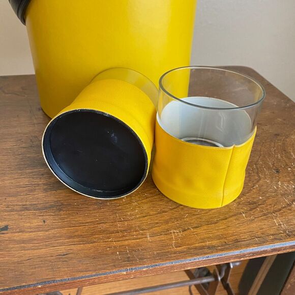 Vintage Yellow Vinyl Ice Bucket w Rocks Glasses Vinyl Cover Bar Set Mid-Century - Picture 7 of 8